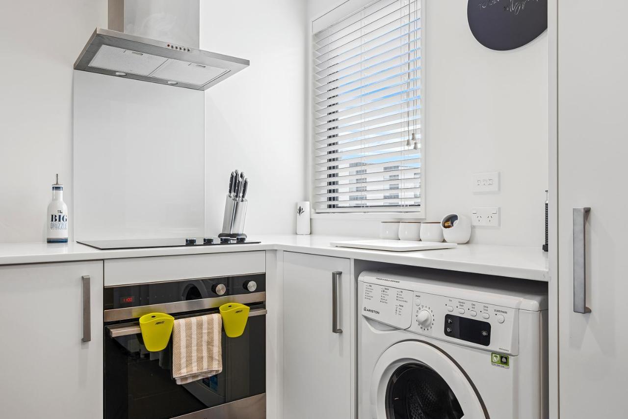 2 Bedroom City Pad With Free Car Park Christchurch Eksteriør bilde