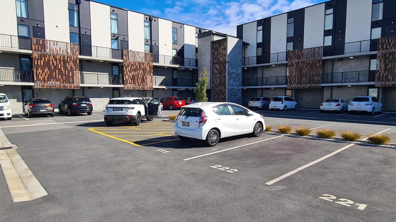 2 Bedroom City Pad With Free Car Park Christchurch Eksteriør bilde
